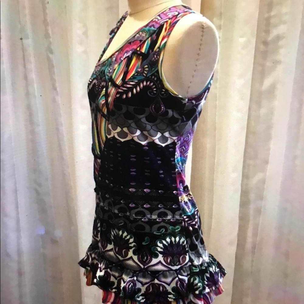 Abstract blouse 🎉 - Picture 2 of 3